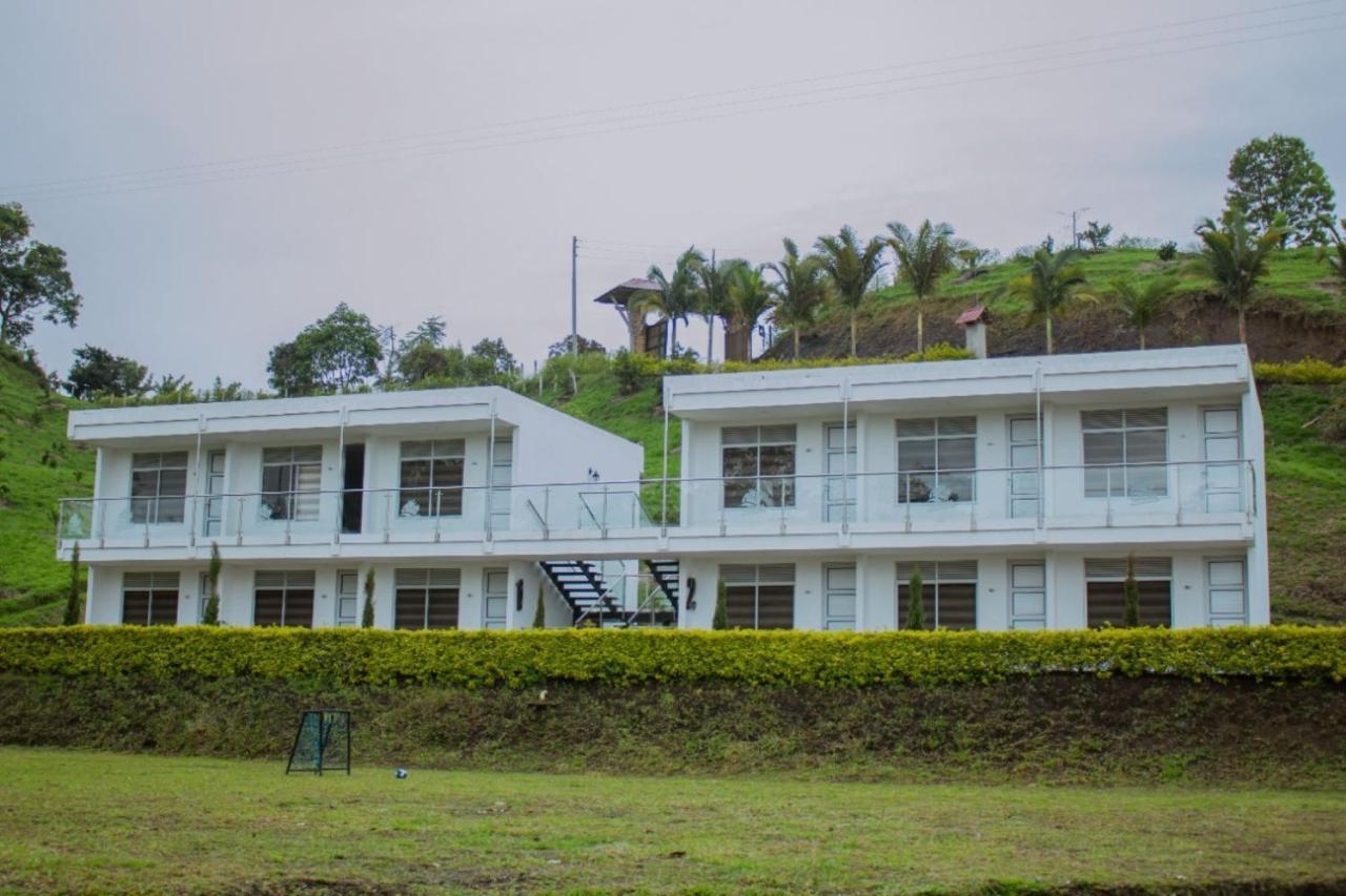 Vergara Hotel Takuara מראה חיצוני תמונה